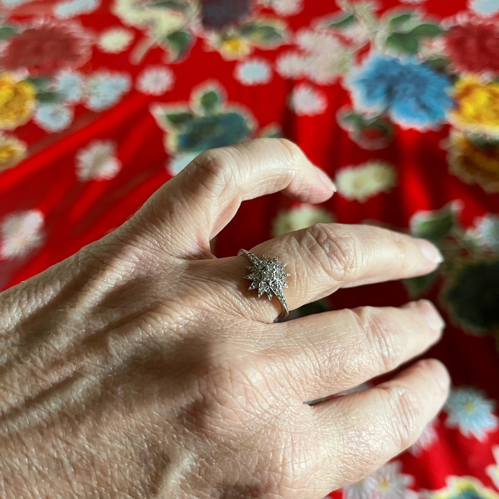 14K White Gold Diamond Ring